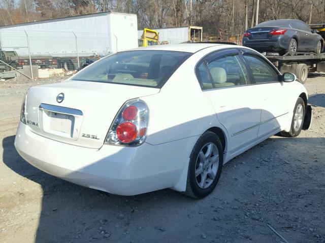 1N4AL11D35C175132 - 2005 NISSAN ALTIMA S WHITE photo 4