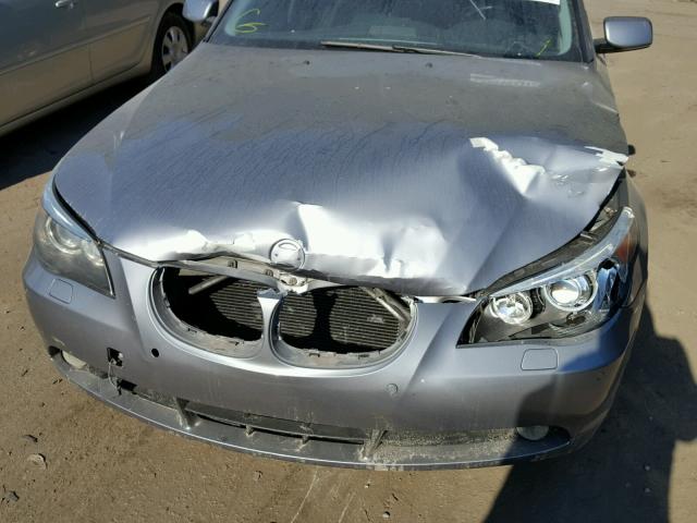 WBANA735X4B807121 - 2004 BMW 530 I GRAY photo 9