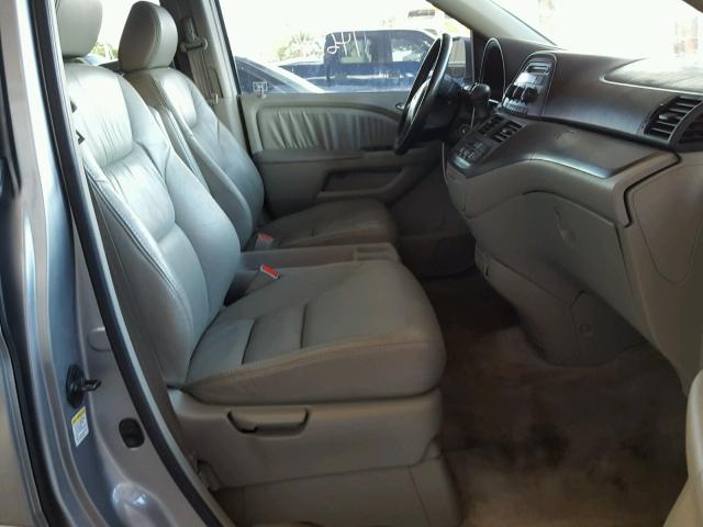 5FNRL386X6B080989 - 2006 HONDA ODYSSEY EX GRAY photo 5