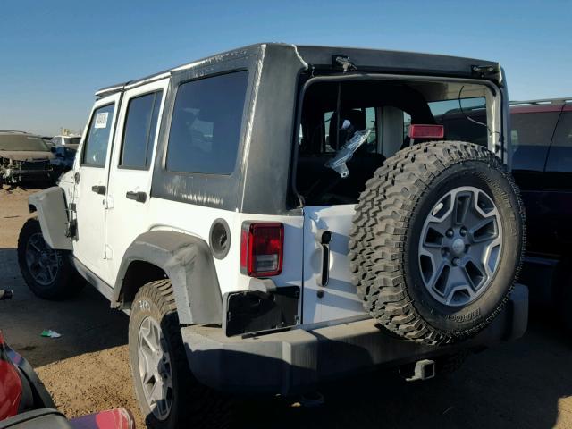 1C4BJWFG2GL103717 - 2016 JEEP WRANGLER U WHITE photo 3