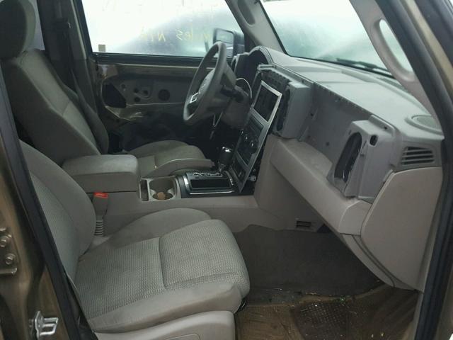 1J8HG48K68C230706 - 2008 JEEP COMMANDER GREEN photo 5