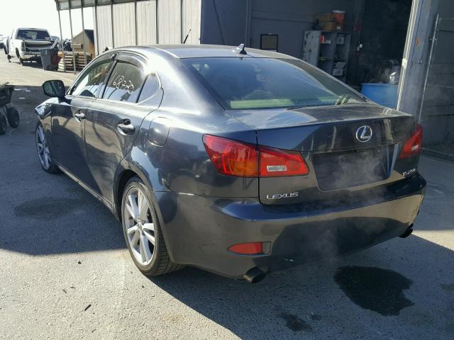 JTHBK262672048008 - 2007 LEXUS IS 250 CHARCOAL photo 3