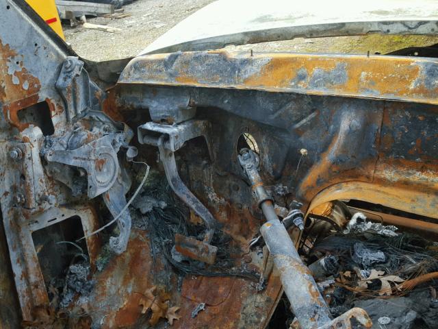 1GBHG31U241163464 - 2004 CHEVROLET EXPRESS G3 BURN photo 8