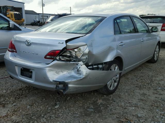 4T1BK36B88U301550 - 2008 TOYOTA AVALON XL SILVER photo 4