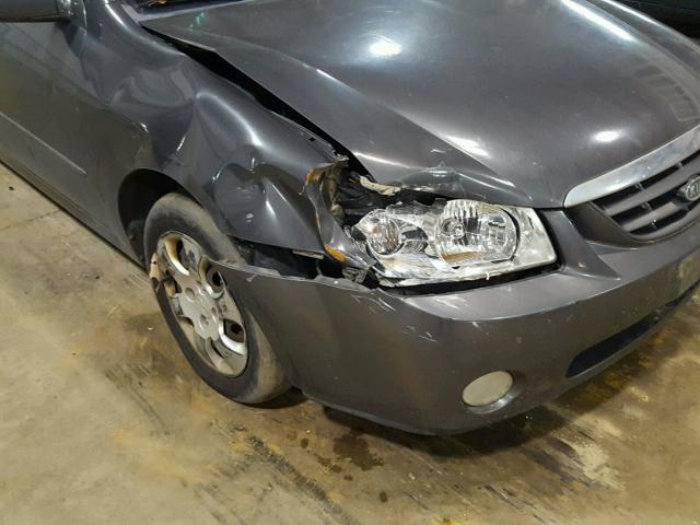 KNAFE121745017925 - 2004 KIA NEW SPECTR GRAY photo 9