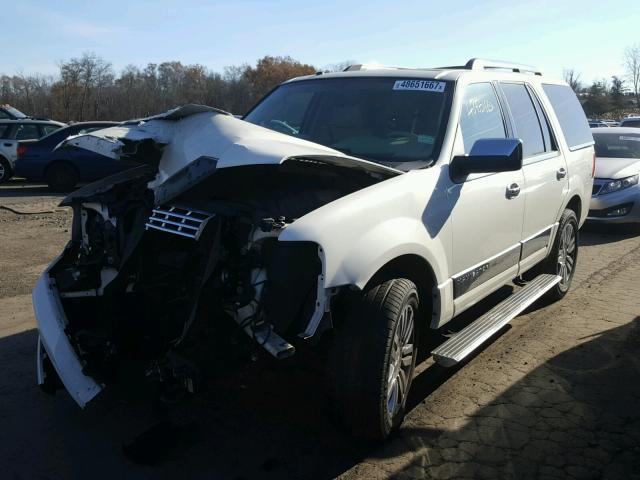 5LMFU28597LJ24442 - 2007 LINCOLN NAVIGATOR WHITE photo 2