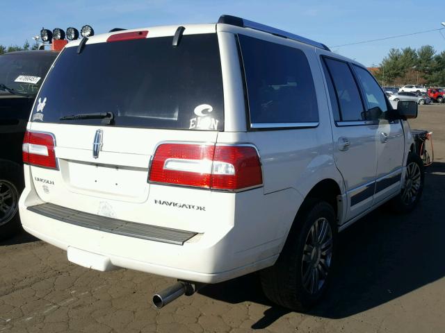 5LMFU28597LJ24442 - 2007 LINCOLN NAVIGATOR WHITE photo 4