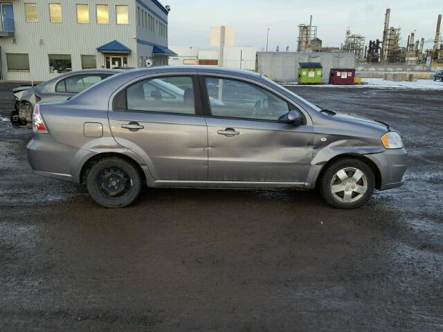 KL1TD55688B272637 - 2008 CHEVROLET AVEO BASE GRAY photo 9