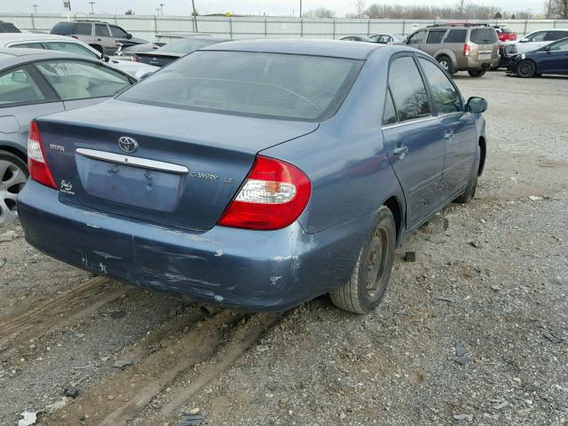 4T1BE32K63U162296 - 2003 TOYOTA CAMRY LE BLUE photo 4