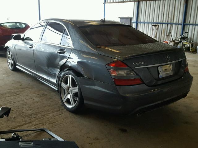 WDDNG71X68A151331 - 2008 MERCEDES-BENZ S 550 GRAY photo 3