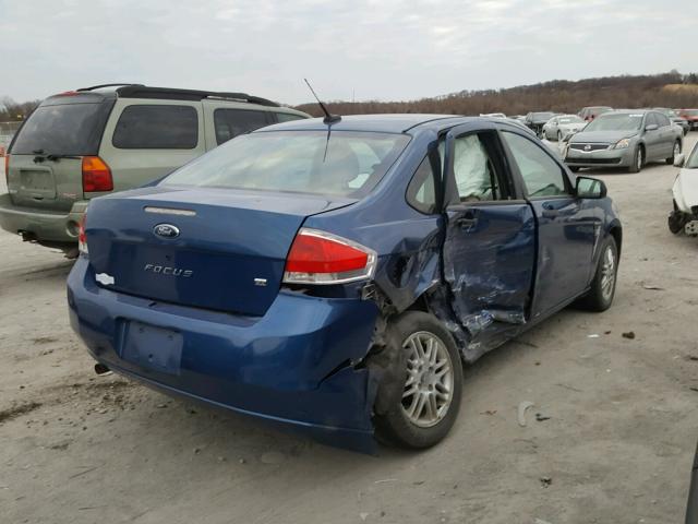 1FAHP35N88W131843 - 2008 FORD FOCUS SE BLUE photo 4