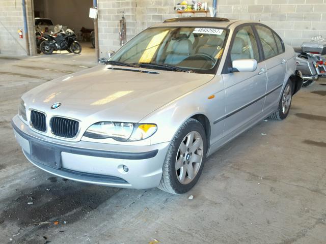 WBAET37493NJ31620 - 2003 BMW 325 I SILVER photo 2