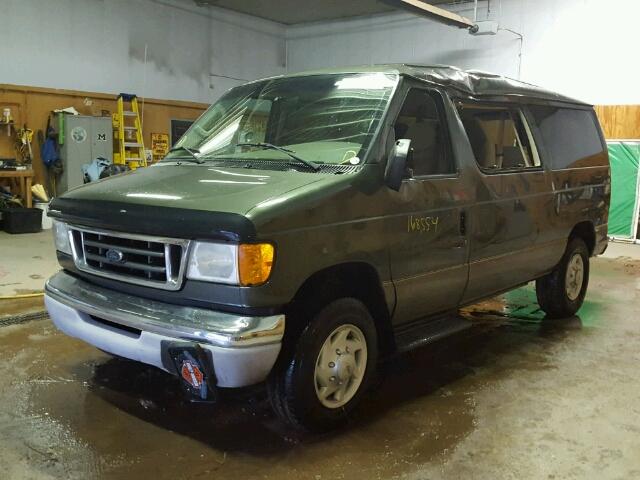 1FMNE31LX3HB09620 - 2003 FORD ECONOLINE GREEN photo 2