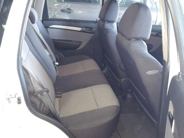 KL1TD66E19B382507 - 2009 CHEVROLET AVEO LS WHITE photo 6