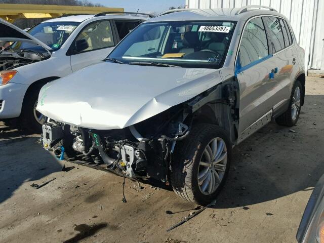 WVGBV3AX5EW556635 - 2014 VOLKSWAGEN TIGUAN S SILVER photo 2