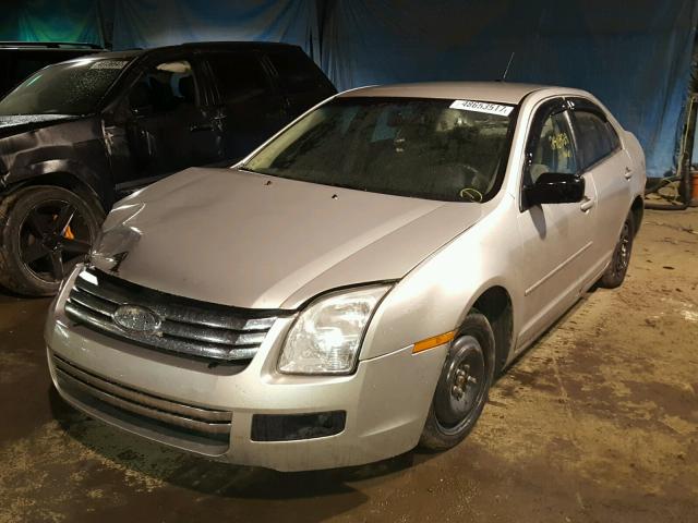 3FAHP07Z57R266844 - 2007 FORD FUSION SE SILVER photo 2