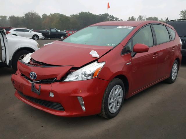 JTDZN3EU3D3268678 - 2013 TOYOTA PRIUS V RED photo 2