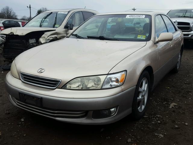 JT8BF28G915107202 - 2001 LEXUS ES 300 TAN photo 2