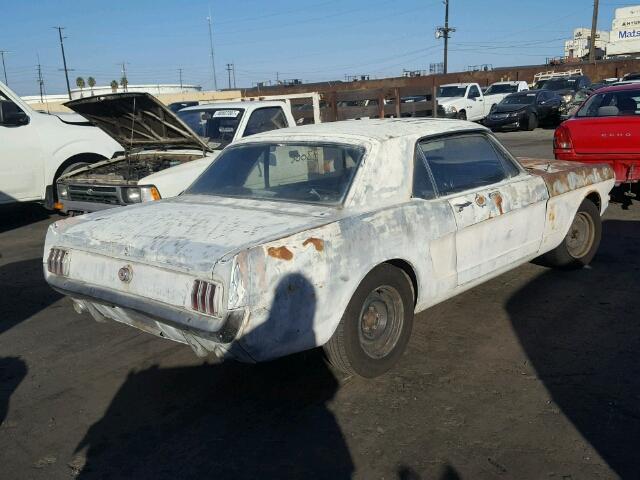 6R07T163640 - 1966 FORD MUSTANG WHITE photo 4