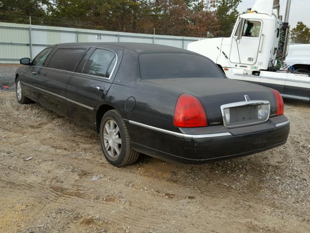 1L1FM88W17Y603327 - 2007 LINCOLN TOWN CAR E BLACK photo 3