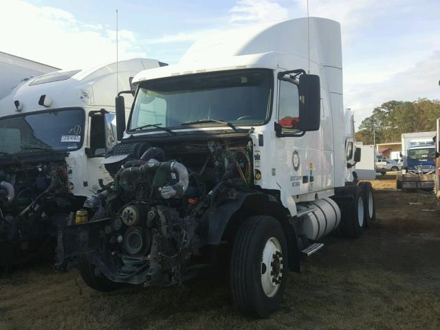 4V4NC9EH79N280181 - 2009 VOLVO VN VNL WHITE photo 2