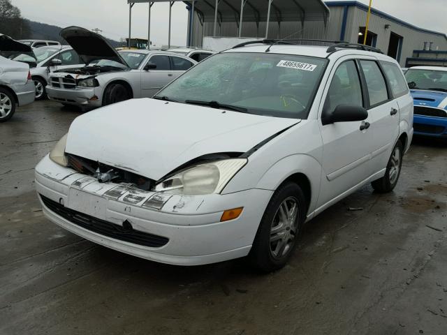 1FAFP36P3YW398041 - 2000 FORD FOCUS SE WHITE photo 2