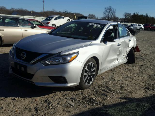 1N4AL3AP1HC266457 - 2017 NISSAN ALTIMA 2.5 SILVER photo 2