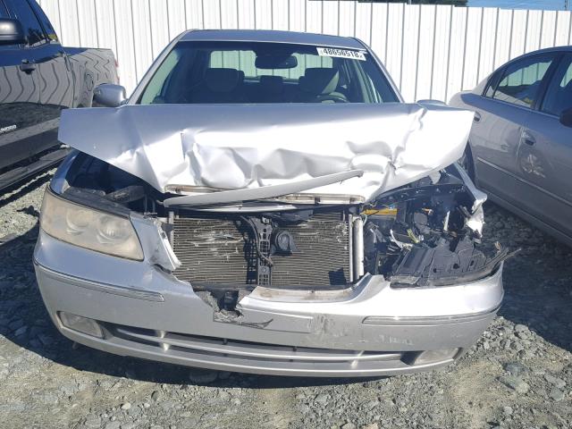 KMHFC46FX7A223294 - 2007 HYUNDAI AZERA SE SILVER photo 9