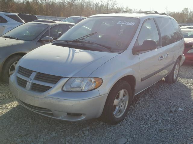 1D4GP45R15B401905 - 2005 DODGE CARAVAN SX SILVER photo 2