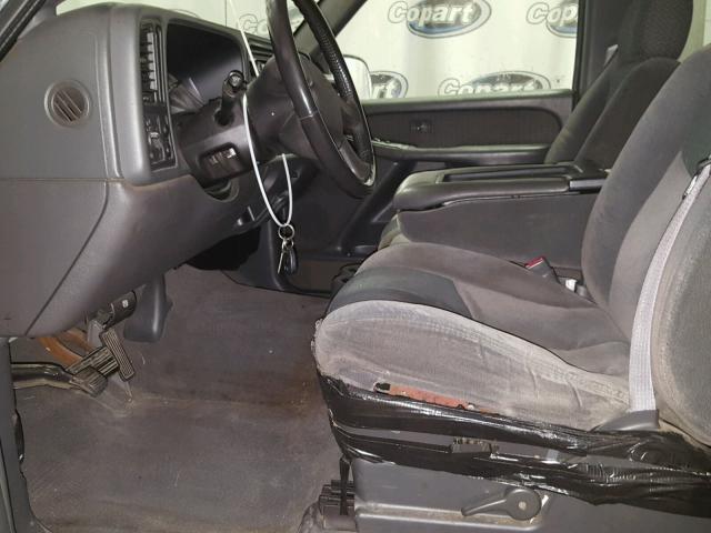 3GNEC12T44G238064 - 2004 CHEVROLET AVALANCHE BLACK photo 5