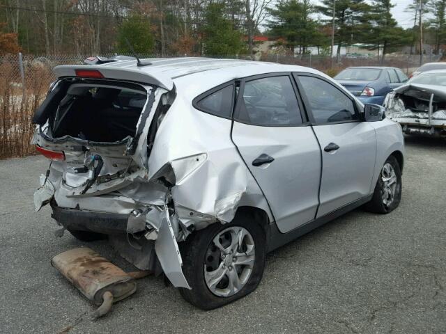 KM8JT3AC0AU078080 - 2010 HYUNDAI TUCSON GLS SILVER photo 4