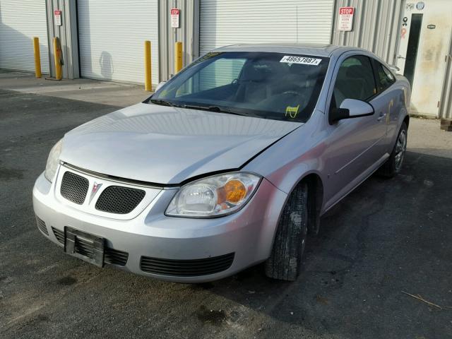 1G2AL15F777130992 - 2007 PONTIAC G5 SILVER photo 2