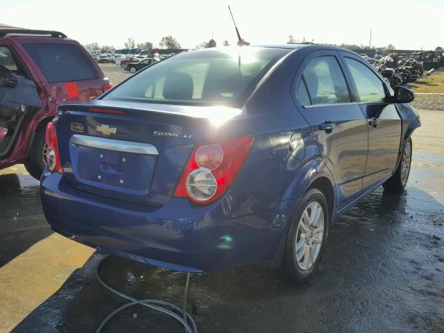 1G1JC5SH4D4163267 - 2013 CHEVROLET SONIC LT BLUE photo 4