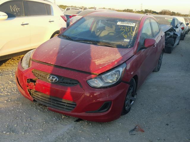 KMHCT4AE7DU389610 - 2013 HYUNDAI ACCENT GLS RED photo 2