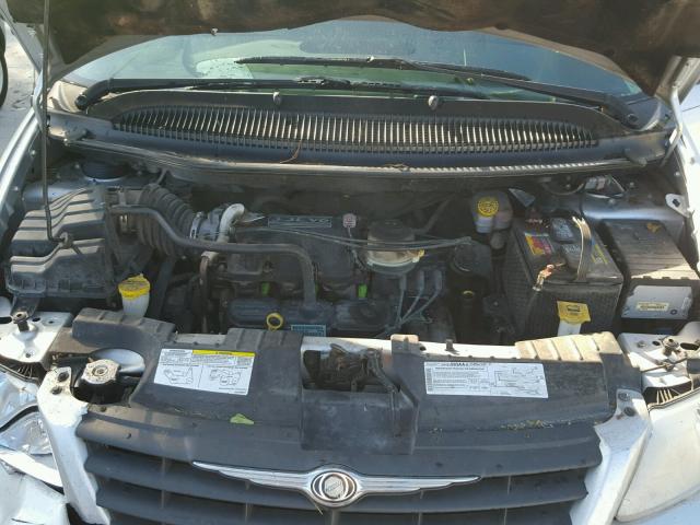 1A4GP45R46B720594 - 2006 CHRYSLER TOWN & COU SILVER photo 7