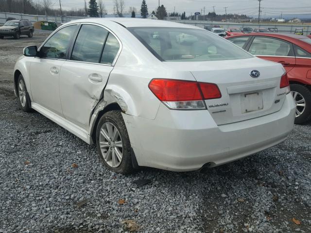 4S3BMCE61A3210621 - 2010 SUBARU LEGACY 2.5 WHITE photo 3