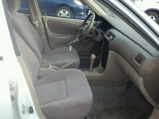 1Y1SK52802Z418300 - 2002 CHEVROLET GEO PRIZM 白色 照片 5