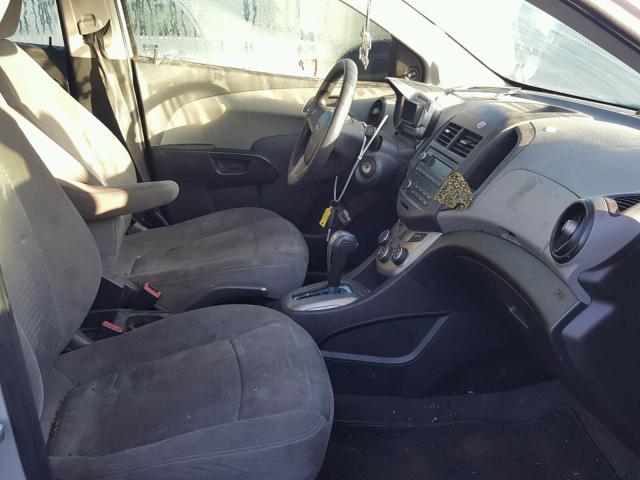 1G1JA5SH6D4212930 - 2013 CHEVROLET SONIC LS SILVER photo 5