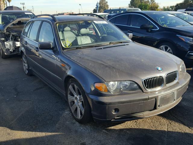 WBAAX134X3PJ00264 - 2003 BMW 325 IT GRAY photo 1