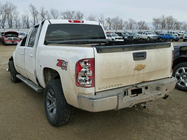 3GCPKSE29DG274751 - 2013 CHEVROLET SILVERADO WHITE photo 3