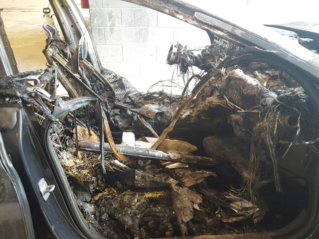 WBS6E9C56HG437388 - 2017 BMW M6 GRAN CO BURN photo 5