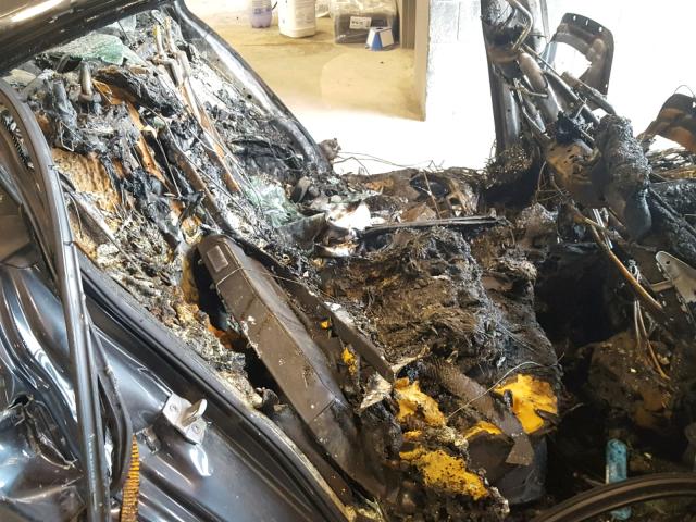 WBS6E9C56HG437388 - 2017 BMW M6 GRAN CO BURN photo 6