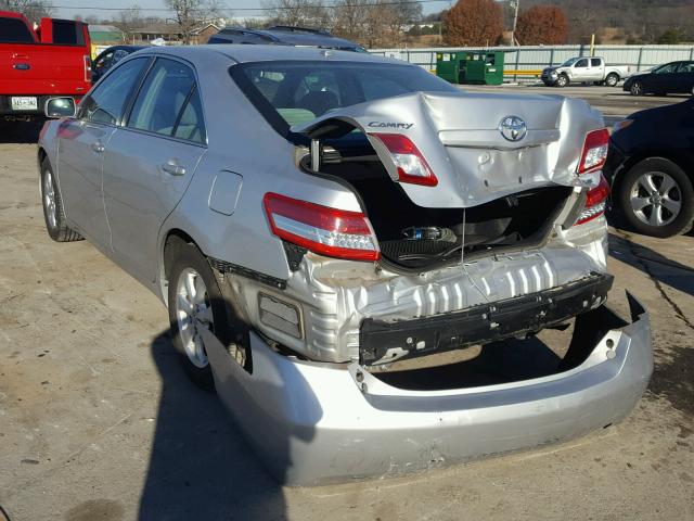 4T1BF3EK6BU729307 - 2011 TOYOTA CAMRY BASE SILVER photo 3