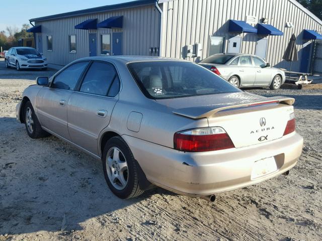 19UUA56642A039549 - 2002 ACURA 3.2TL GOLD photo 3