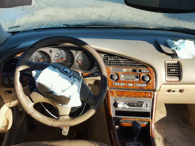 19UUA56642A039549 - 2002 ACURA 3.2TL GOLD photo 9