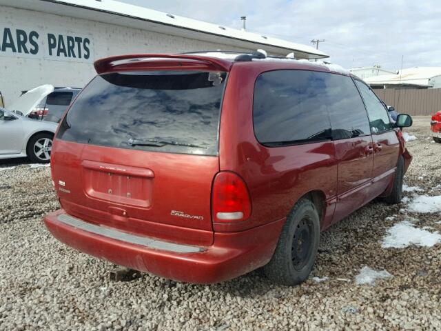 1B4GT44L0YB668380 - 2000 DODGE GRAND CARA RED photo 4