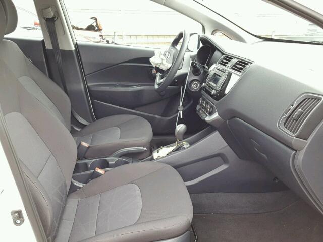 KNADM4A38G6685214 - 2016 KIA RIO LX Սպիտակ լուսանկար 5