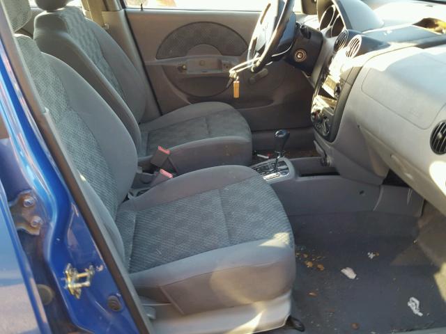 KL1TD52625B447724 - 2005 CHEVROLET AVEO BASE Mavi foto 5