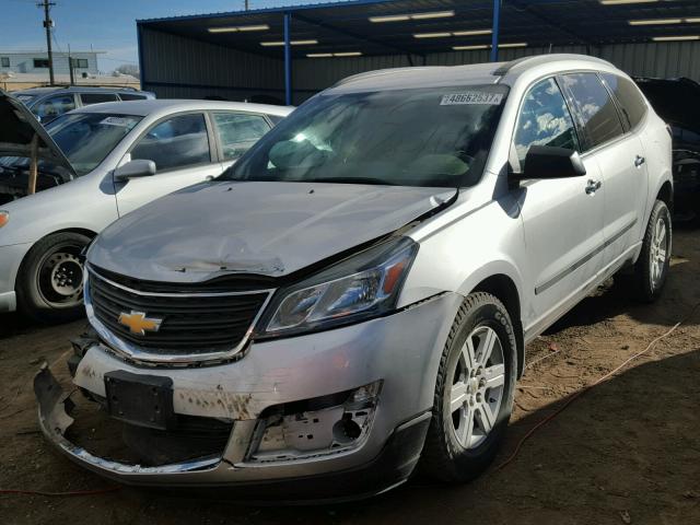 1GNKRFKD8FJ165015 - 2015 CHEVROLET TRAVERSE L SILVER photo 2