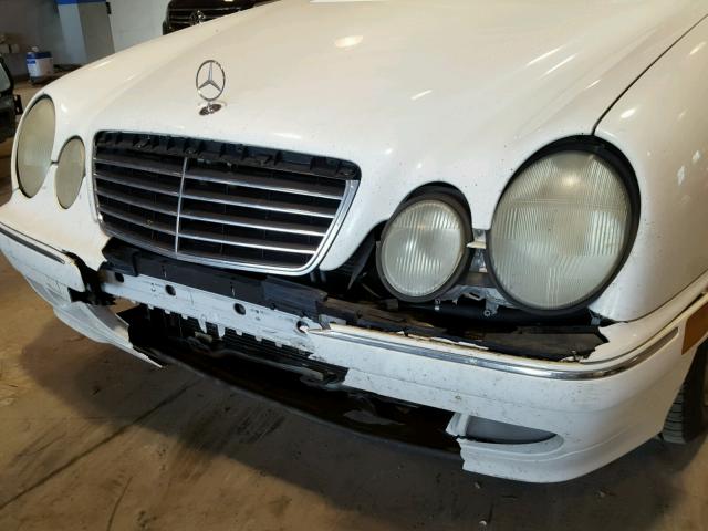 WDBJH65J9YB007125 - 2000 MERCEDES-BENZ E 320 WHITE photo 9